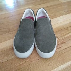SeaVees 05/66 Hawthorne slip ons